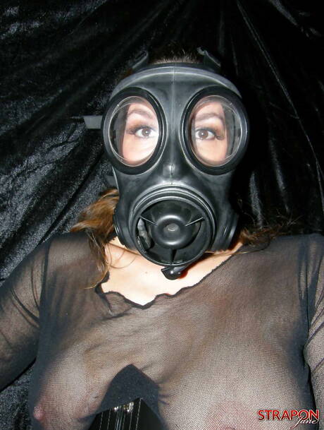 Strapon Jane invite you to explore a free photos with Strapon Jane in female domination fantasy